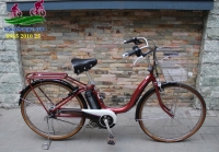 Xe đạp điện Nhật Yamaha pas natura màu đỏ chạy tay ga sử dụng pin