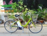 Xe đạp điện Nhật bãi Panasonic màu cốm chạy tay pin lipo 35km/sạc