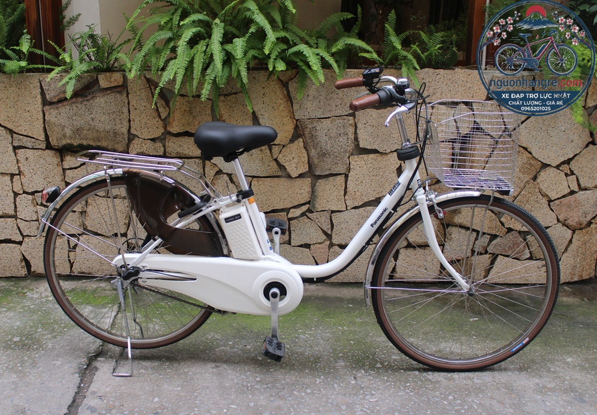 xe-dap-dien-nhat-panasonic-mau-trang-tinh-khoi-1