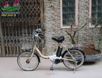 Xe đạp điện Nhật Bản Yamaha pas bánh nhỏ màu kem